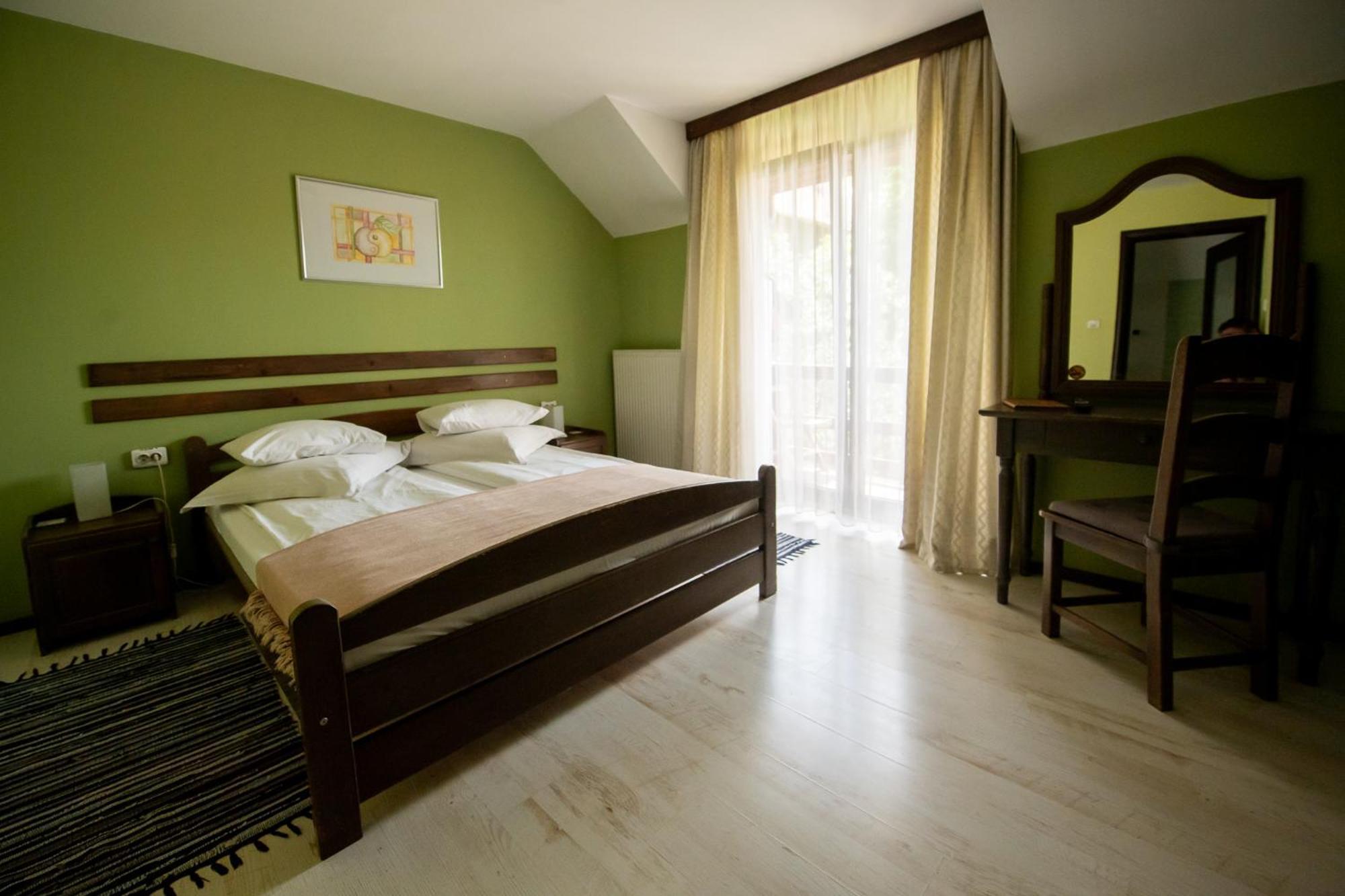 Pensiunea La Despani Brasov Ngoại thất bức ảnh